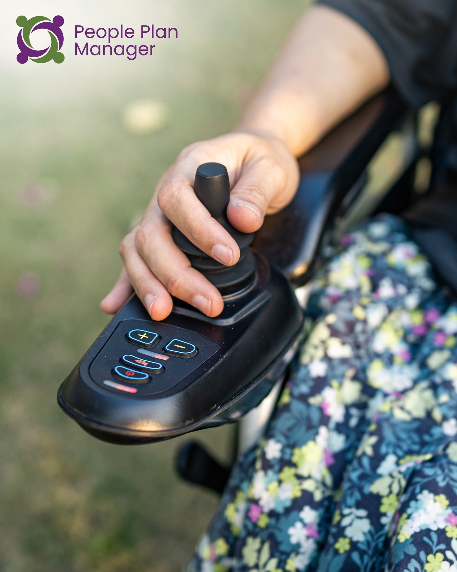 Wheelchair Accessory - Powered Alternate Operator Control System | 05_122403811_0105_1_2